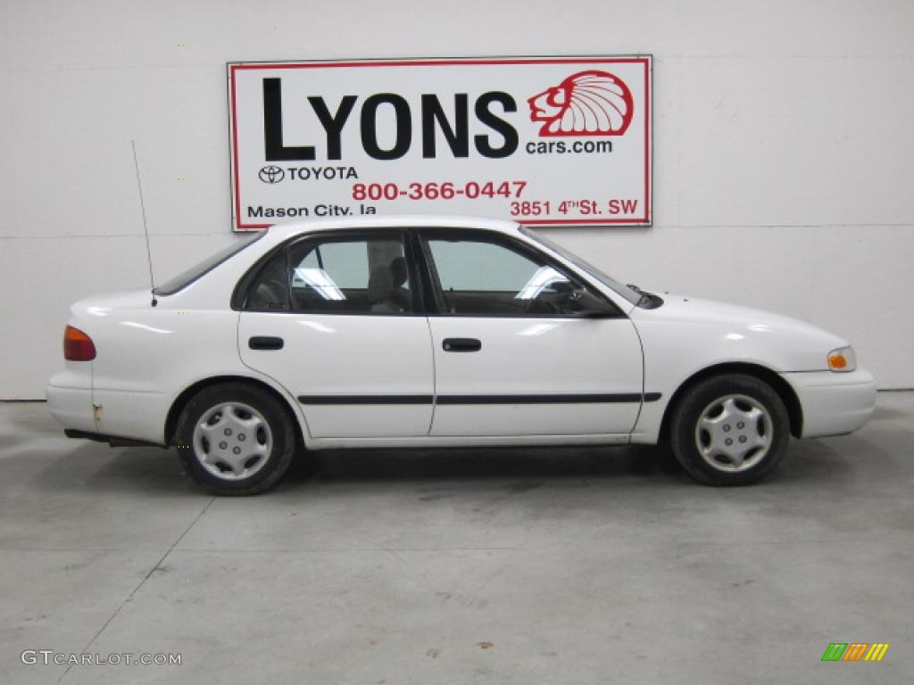 2001 Prizm  - White / Light Neutral photo #29