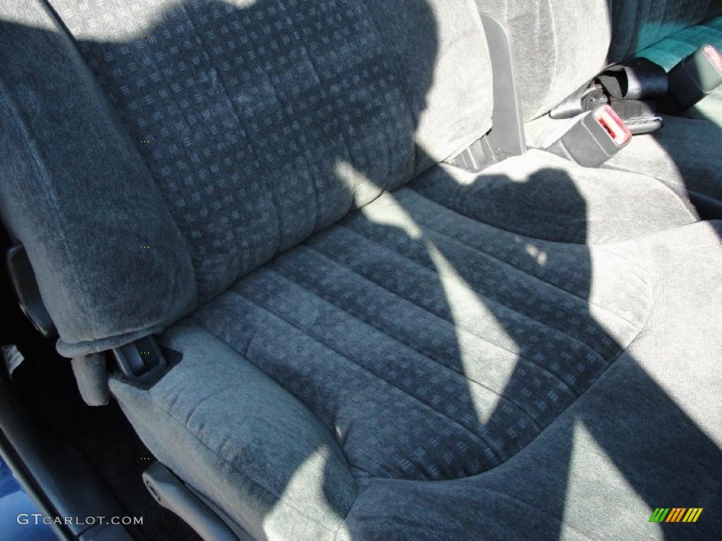 2002 S10 LS Extended Cab - Indigo Blue Metallic / Medium Gray photo #34