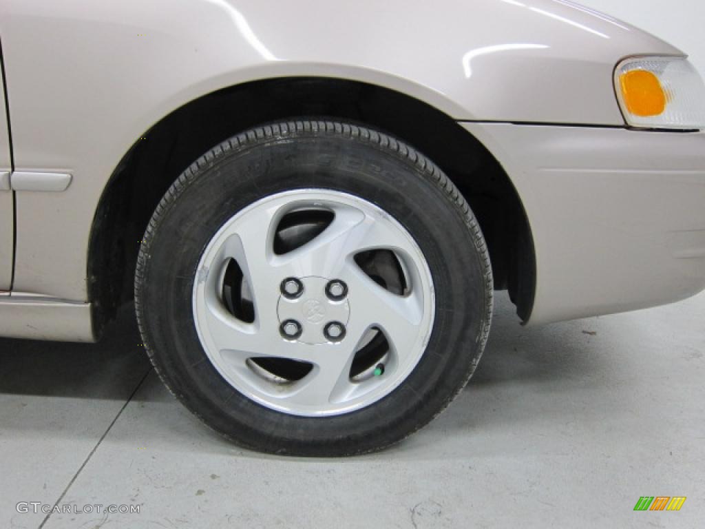 1998 Toyota Corolla LE Wheel Photo #39513492