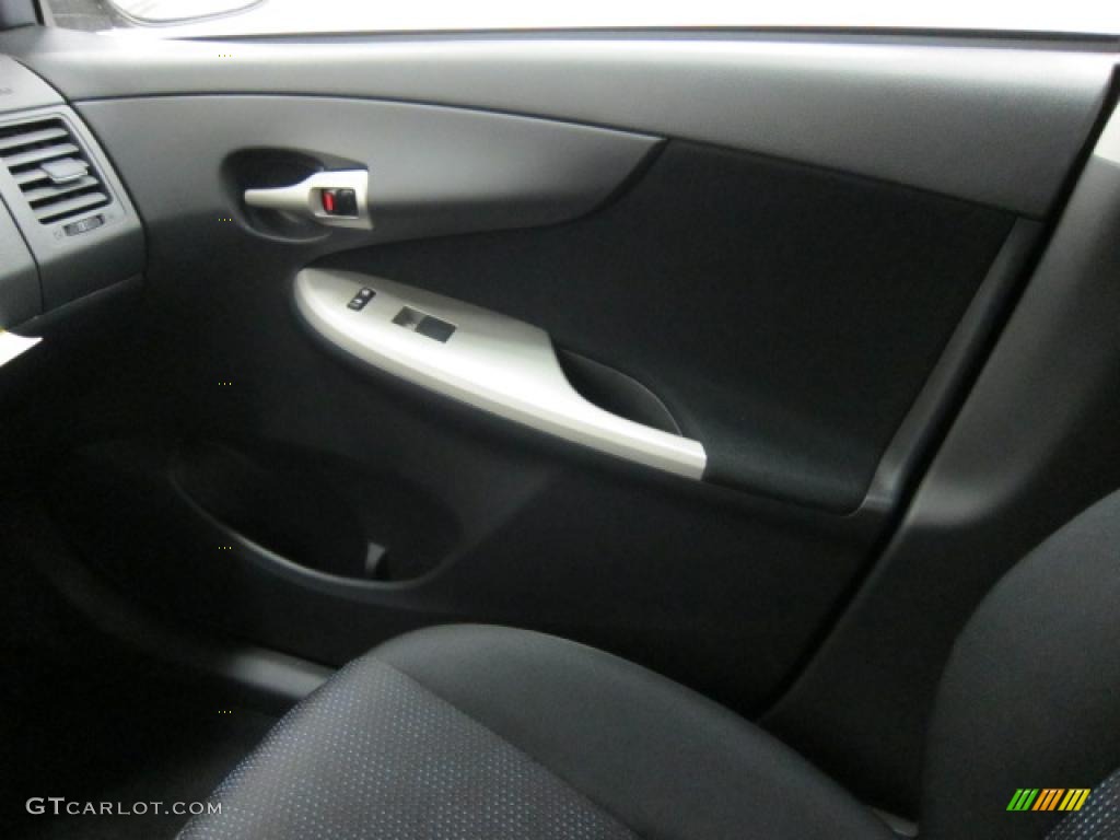 2010 Toyota Corolla S Dark Charcoal Door Panel Photo #39513848
