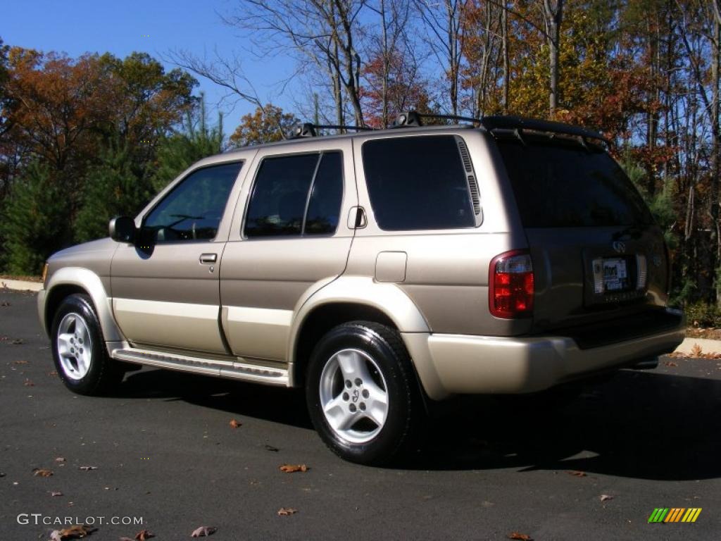 2002 QX4 4x4 - Bronze Metallic / Stone Beige photo #7