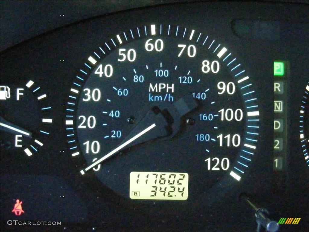 2002 QX4 4x4 - Bronze Metallic / Stone Beige photo #13