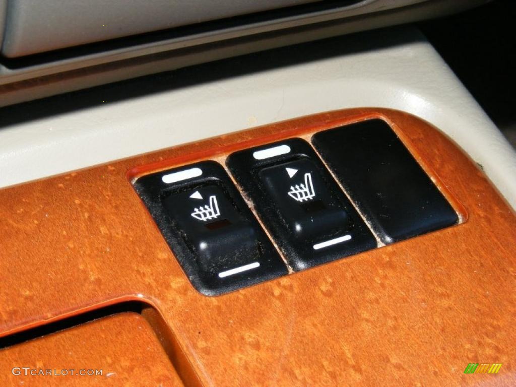 2002 QX4 4x4 - Bronze Metallic / Stone Beige photo #22