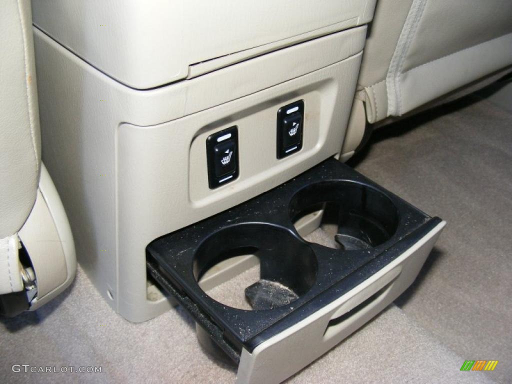 2002 QX4 4x4 - Bronze Metallic / Stone Beige photo #28
