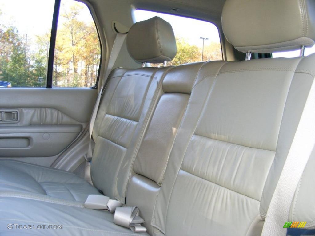 Stone Beige Interior 2002 Infiniti QX4 4x4 Photo #39515556