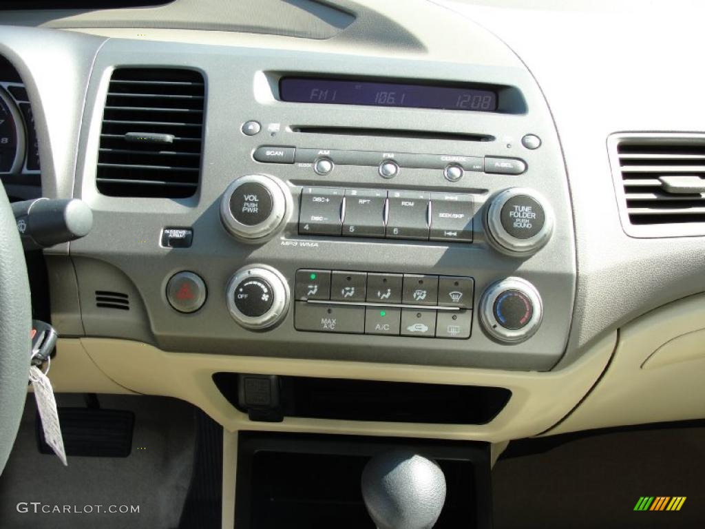 2007 Honda Civic LX Sedan Controls Photo #39517788