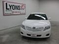Super White - Camry LE Photo No. 24