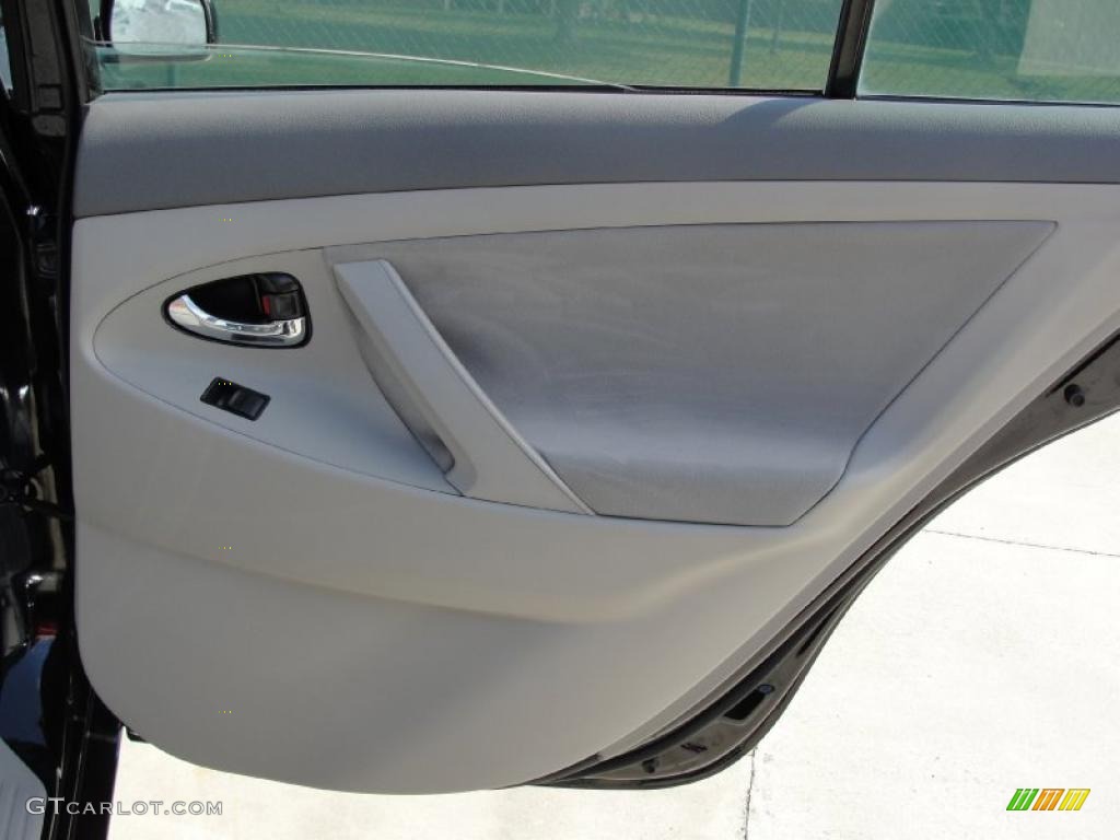 2007 Camry CE - Black / Ash photo #33