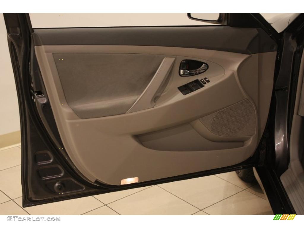 2009 Toyota Camry LE Ash Door Panel Photo #39520745