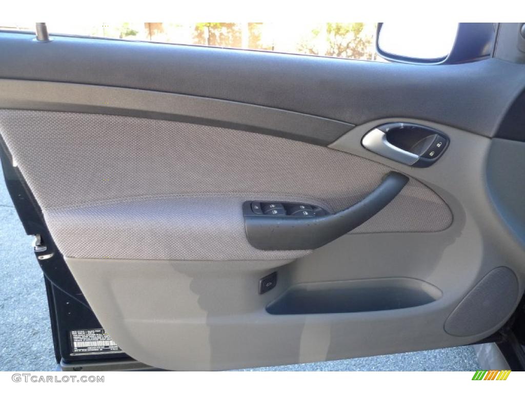 2003 Saab 9-3 Linear Sport Sedan Charcoal Grey Door Panel Photo #39522121