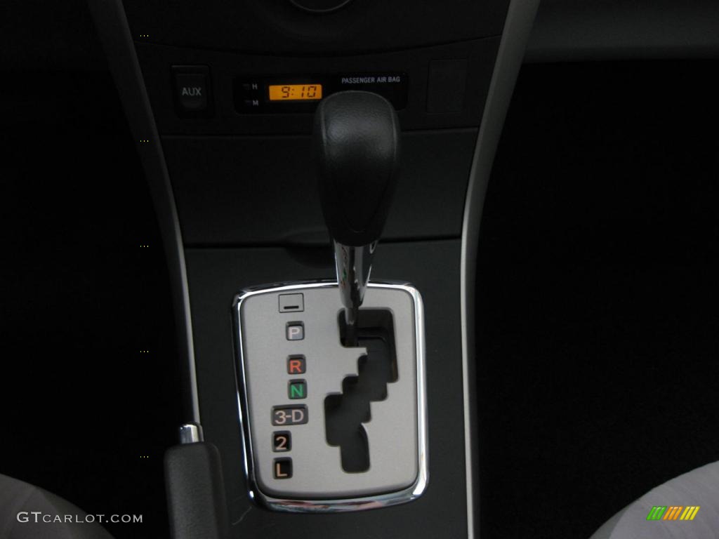 2010 Toyota Corolla LE 4 Speed Automatic Transmission Photo #39523389