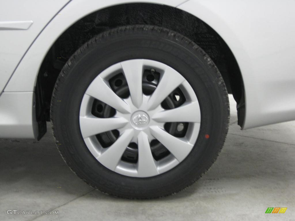 2010 Toyota Corolla LE Wheel Photo #39523521