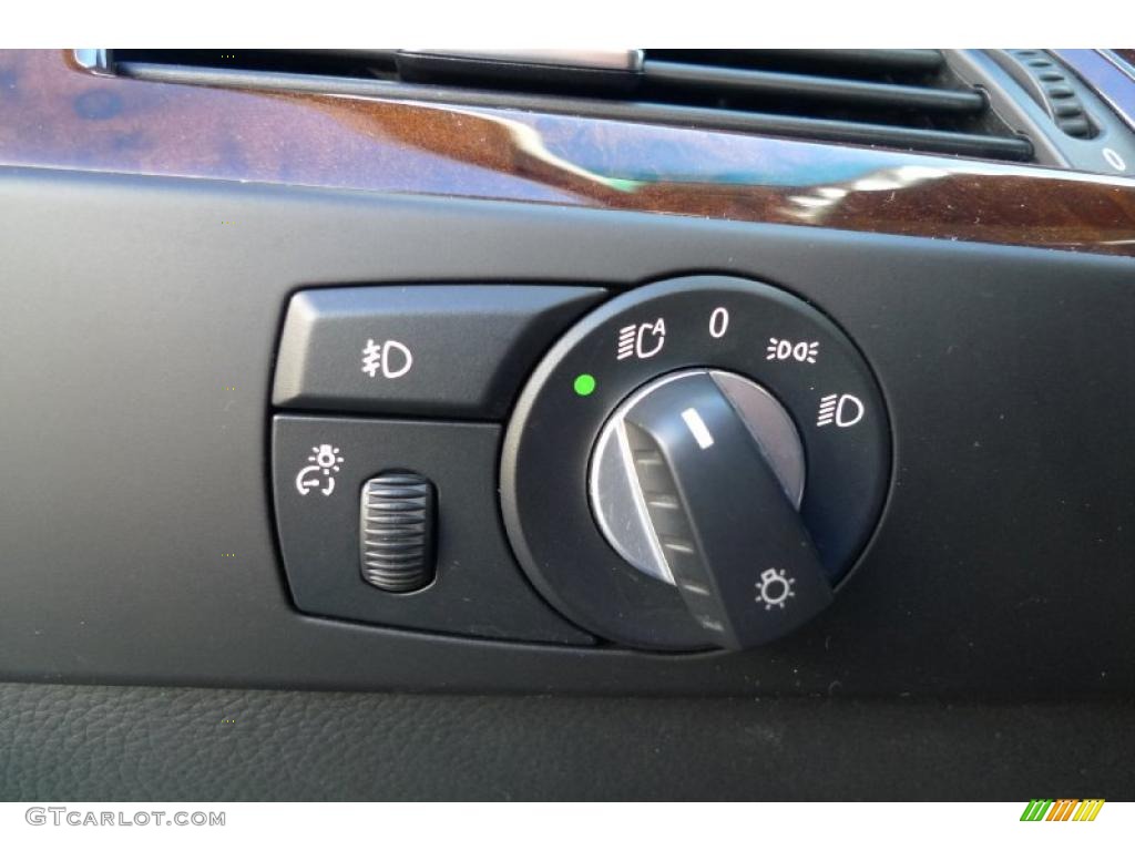 2008 BMW 5 Series 528xi Sedan Controls Photo #39524807