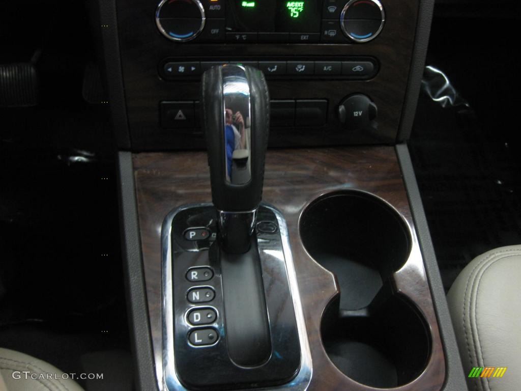2008 Ford Taurus SEL 6 Speed Automatic Transmission Photo #39526589