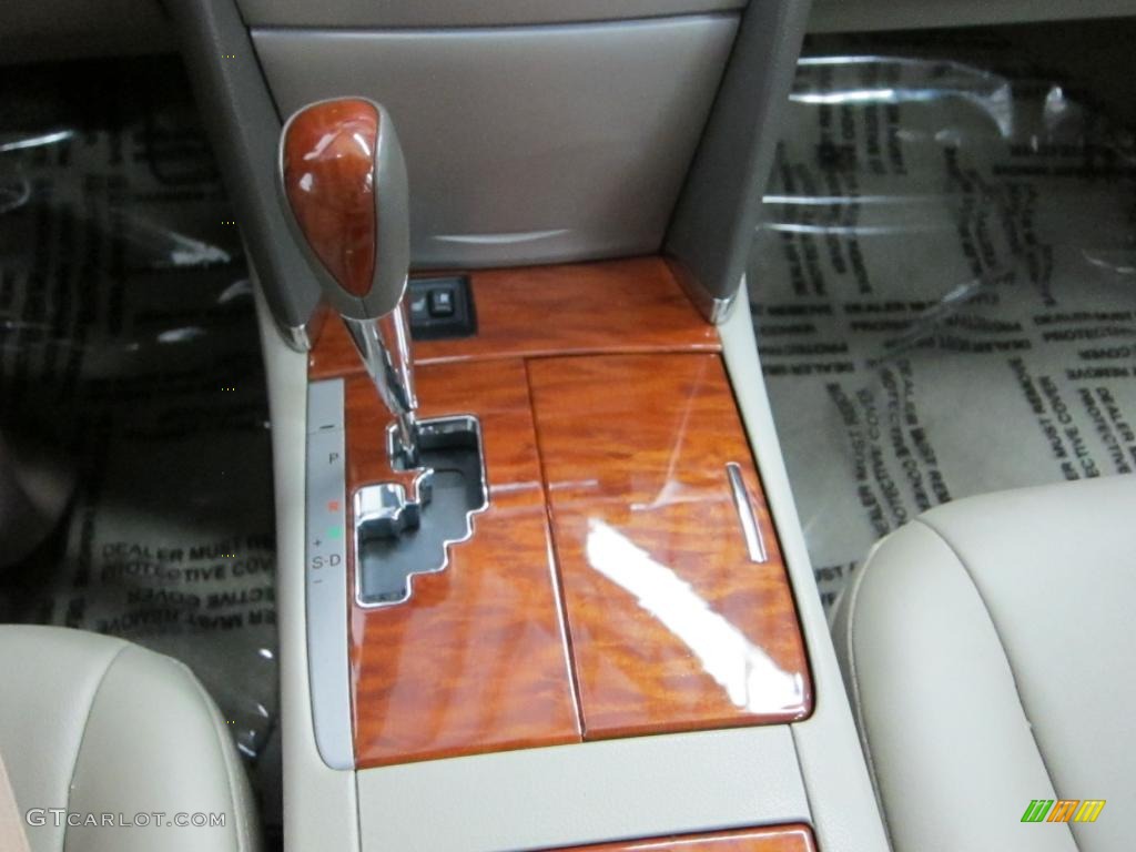 2008 Toyota Camry XLE V6 Transmission Photos