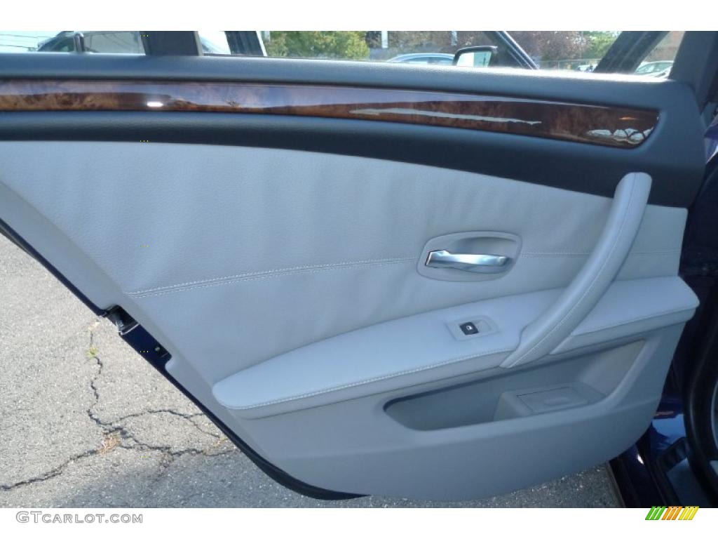 2008 BMW 5 Series 535xi Sedan Grey Door Panel Photo #39527921