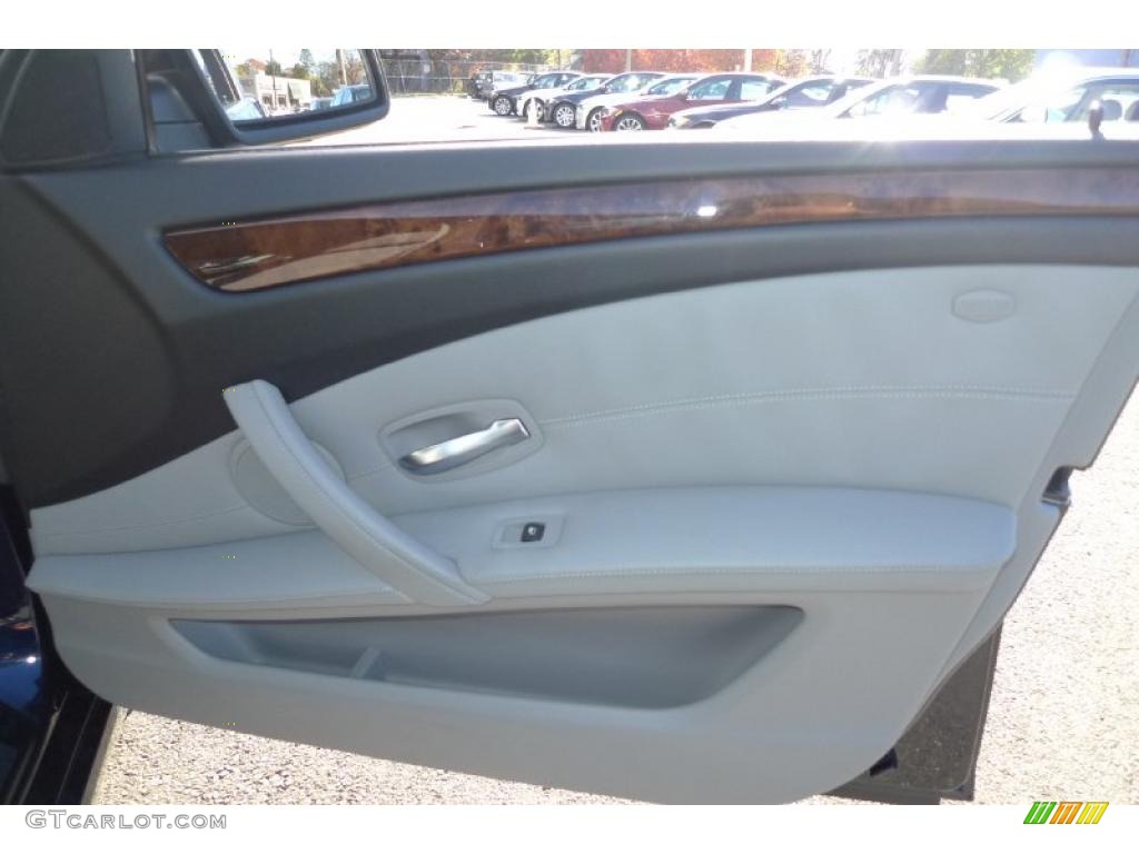 2008 BMW 5 Series 535xi Sedan Grey Door Panel Photo #39528025