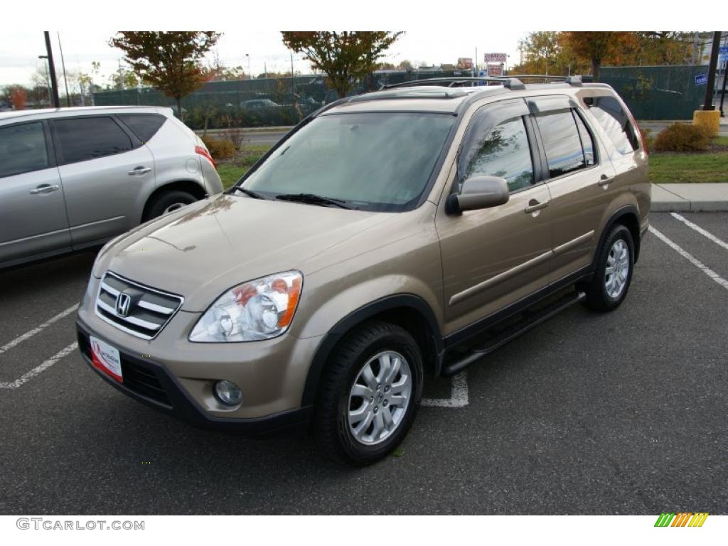 2005 CR-V Special Edition 4WD - Sahara Sand Metallic / Ivory photo #1