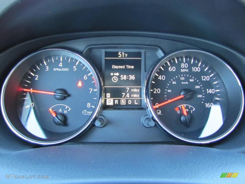 2011 Rogue SL - Pearl White / Gray photo #14