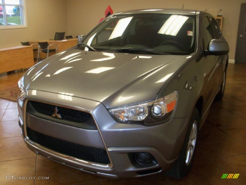 Mercury Gray Mitsubishi Outlander Sport