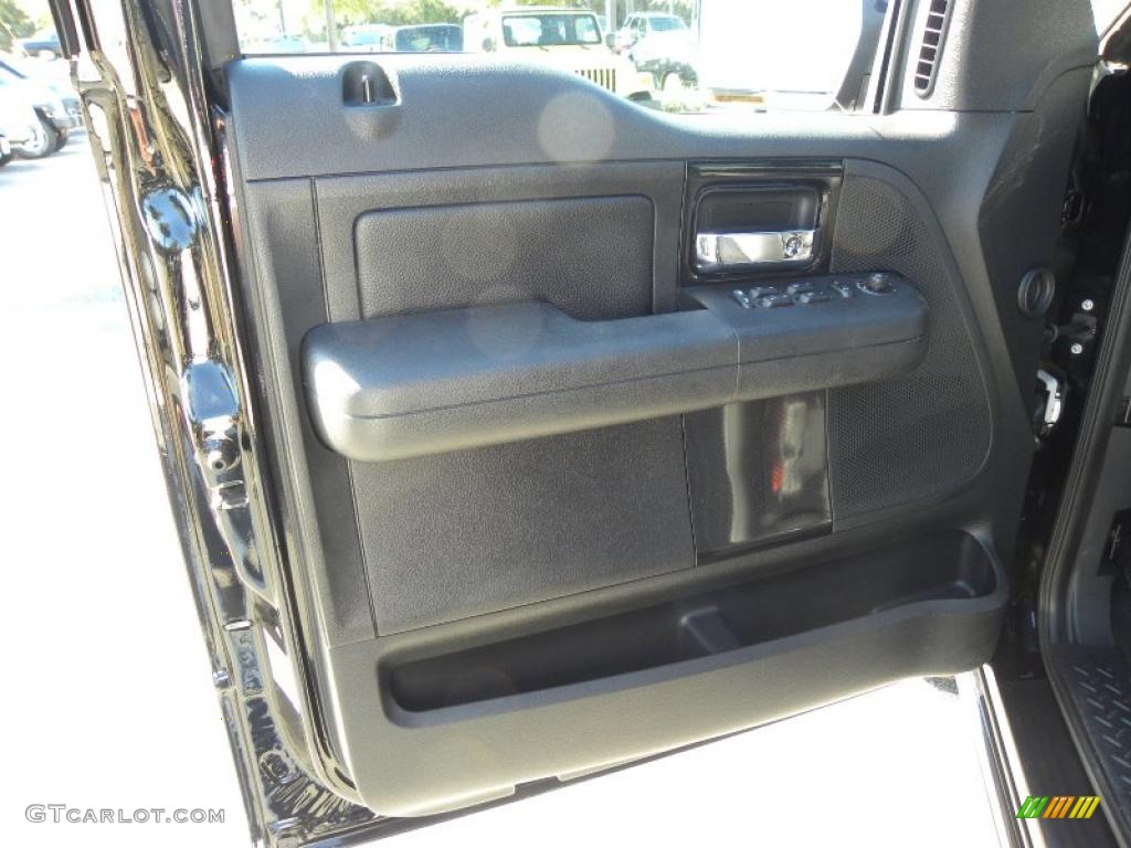 2007 Ford F150 Harley-Davidson SuperCrew 4x4 Black Door Panel Photo #39534121