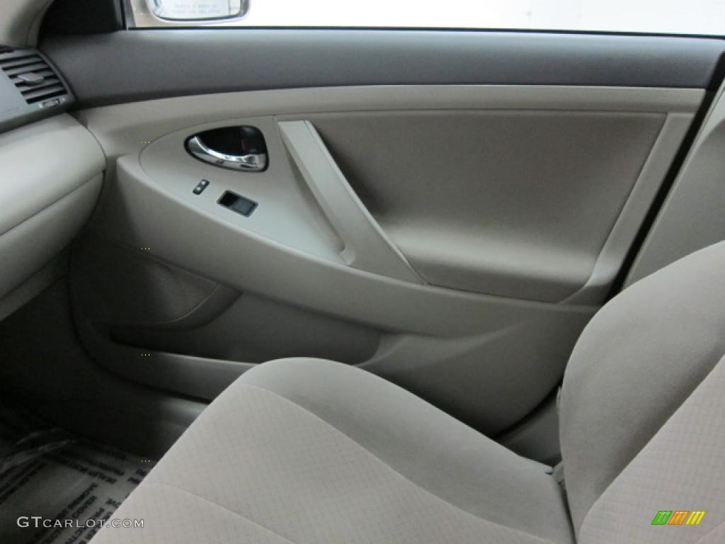 2009 Toyota Camry LE Ash Door Panel Photo #39535869