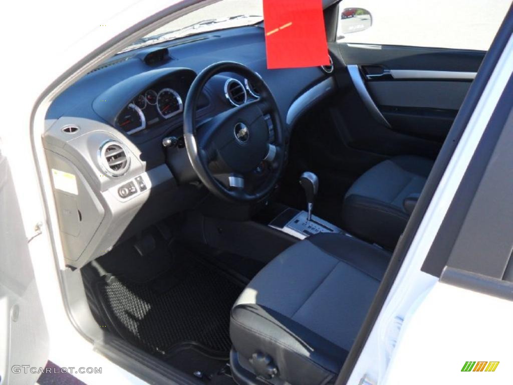 2010 Aveo Aveo5 LT - Summit White / Charcoal photo #24