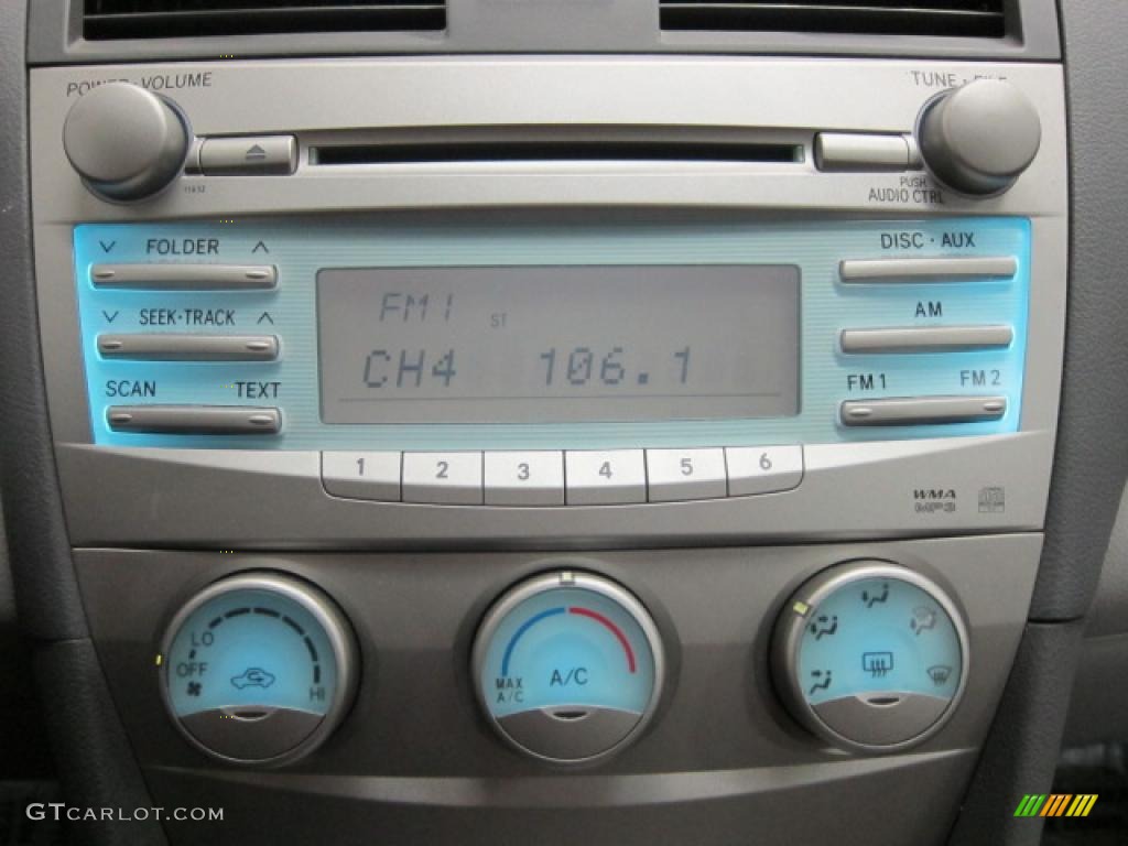 2008 Toyota Camry LE Controls Photo #39537005