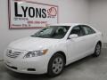Super White - Camry LE Photo No. 19