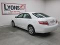 Super White - Camry LE Photo No. 28