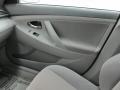 Super White - Camry LE Photo No. 36