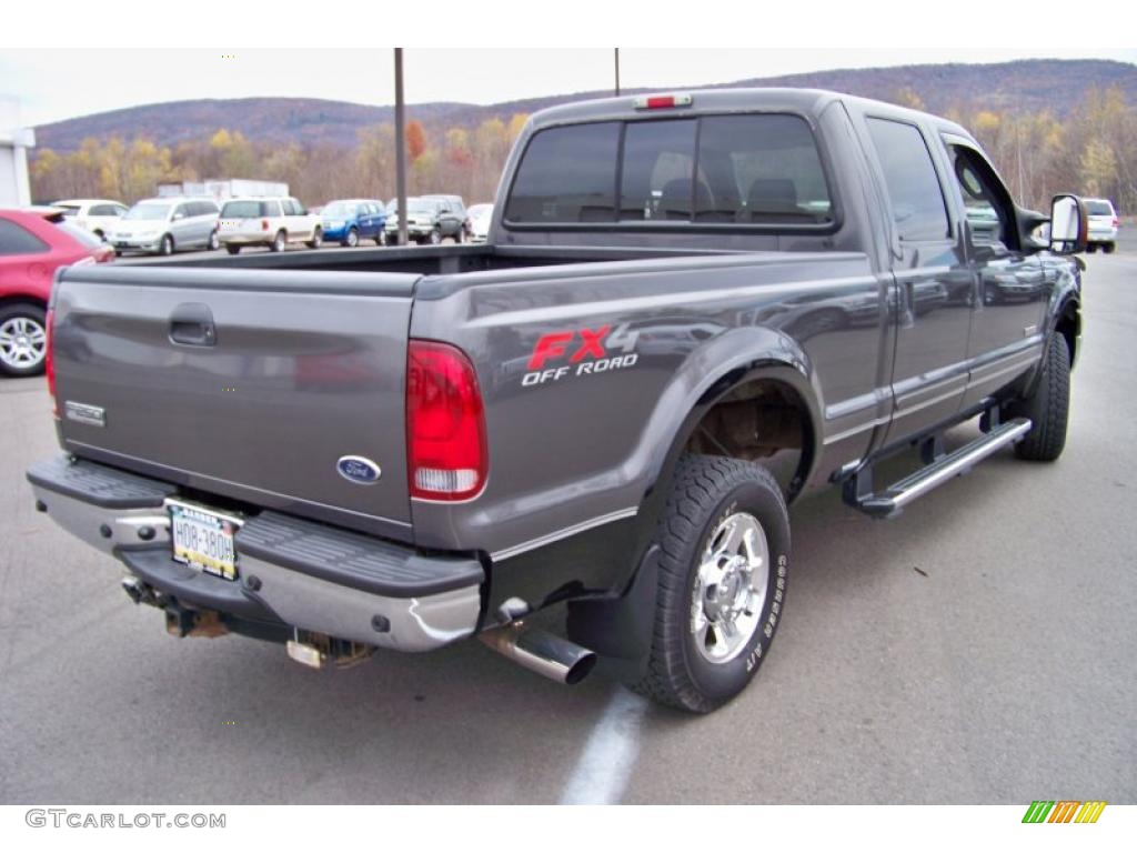 2005 F250 Super Duty Lariat Crew Cab 4x4 - Dark Shadow Grey Metallic / Medium Flint photo #5