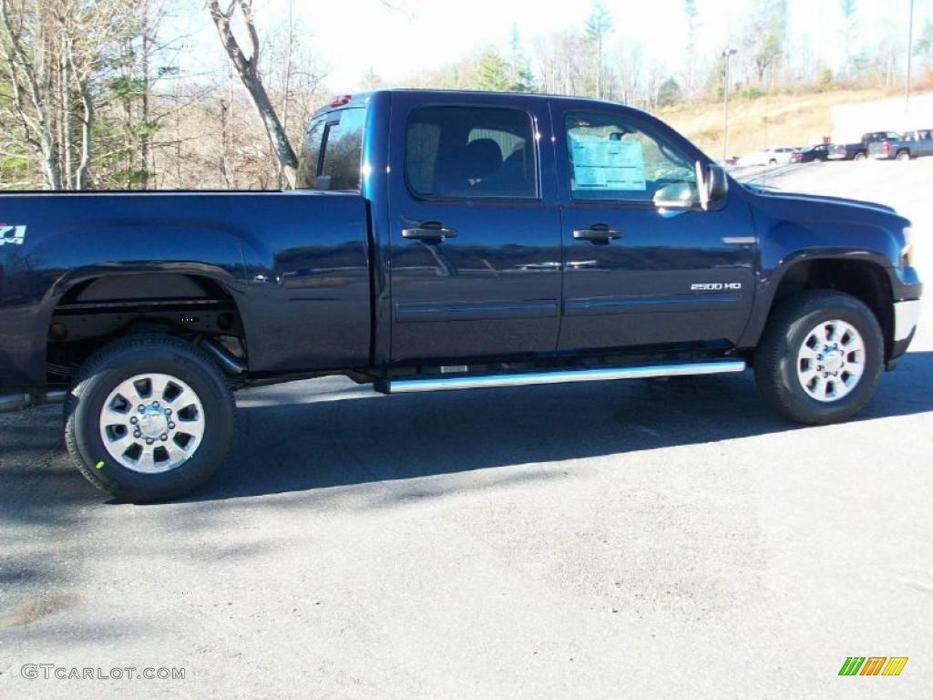 Midnight Blue Metallic GMC Sierra 2500HD