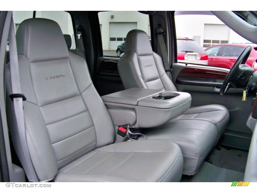 2005 F250 Super Duty Lariat Crew Cab 4x4 - Dark Shadow Grey Metallic / Medium Flint photo #19