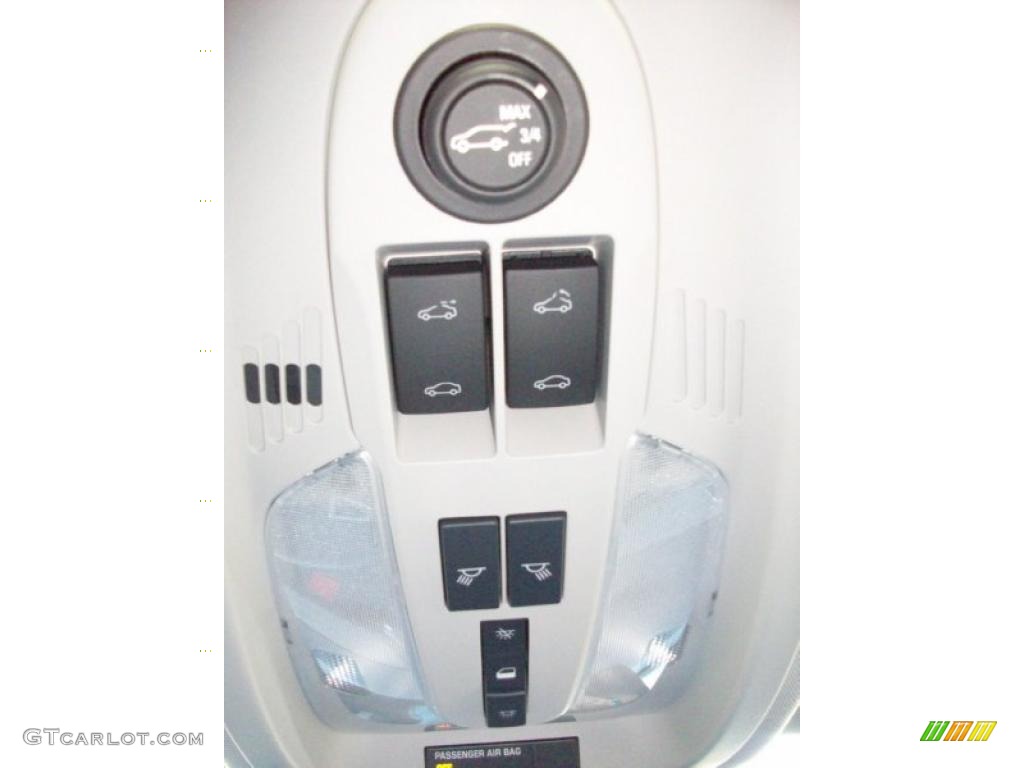 2011 GMC Terrain SLT AWD Controls Photo #39539546