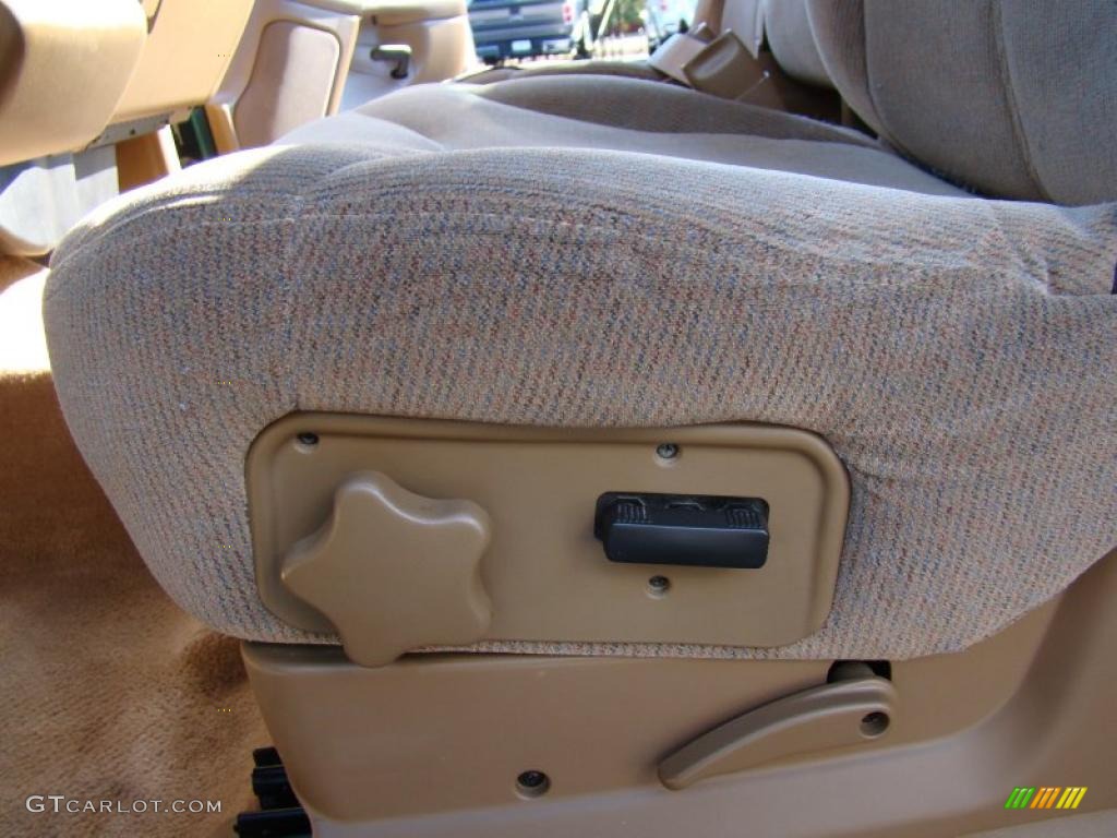 1999 Sierra 1500 SL Extended Cab - Meadow Green Metallic / Oak photo #10