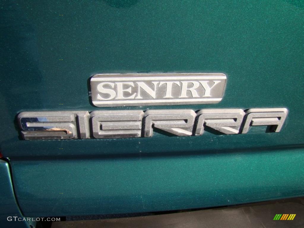 1999 Sierra 1500 SL Extended Cab - Meadow Green Metallic / Oak photo #32