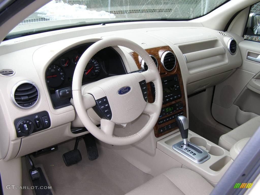 Pebble Beige Interior 2007 Ford Freestyle SEL Photo #3954870