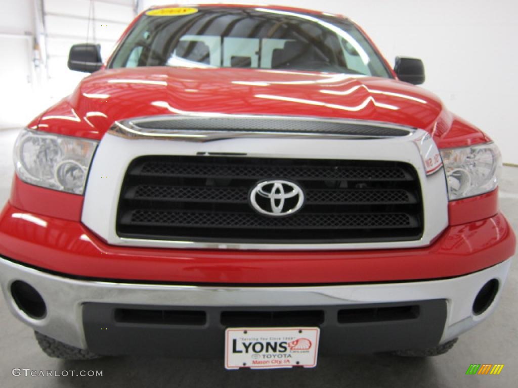 2008 Tundra Double Cab 4x4 - Radiant Red / Graphite Gray photo #9