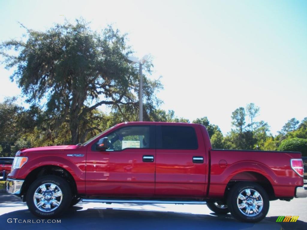 2010 F150 XLT SuperCrew - Red Candy Metallic / Medium Stone photo #2