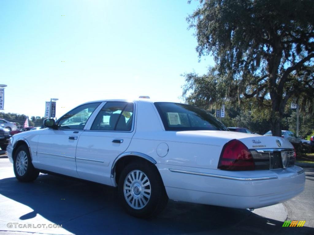 2006 Grand Marquis LS - Vibrant White / Medium Light Stone photo #3