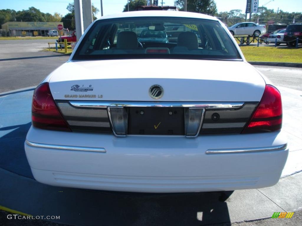 2006 Grand Marquis LS - Vibrant White / Medium Light Stone photo #4