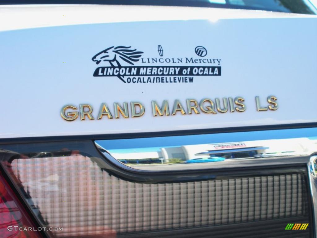 2006 Grand Marquis LS - Vibrant White / Medium Light Stone photo #9