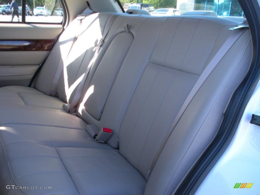 2006 Grand Marquis LS - Vibrant White / Medium Light Stone photo #14