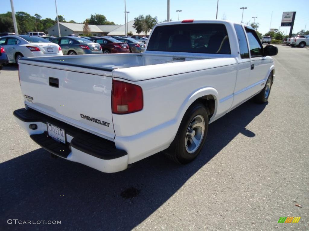 2003 S10 LS Extended Cab - Summit White / Medium Gray photo #9