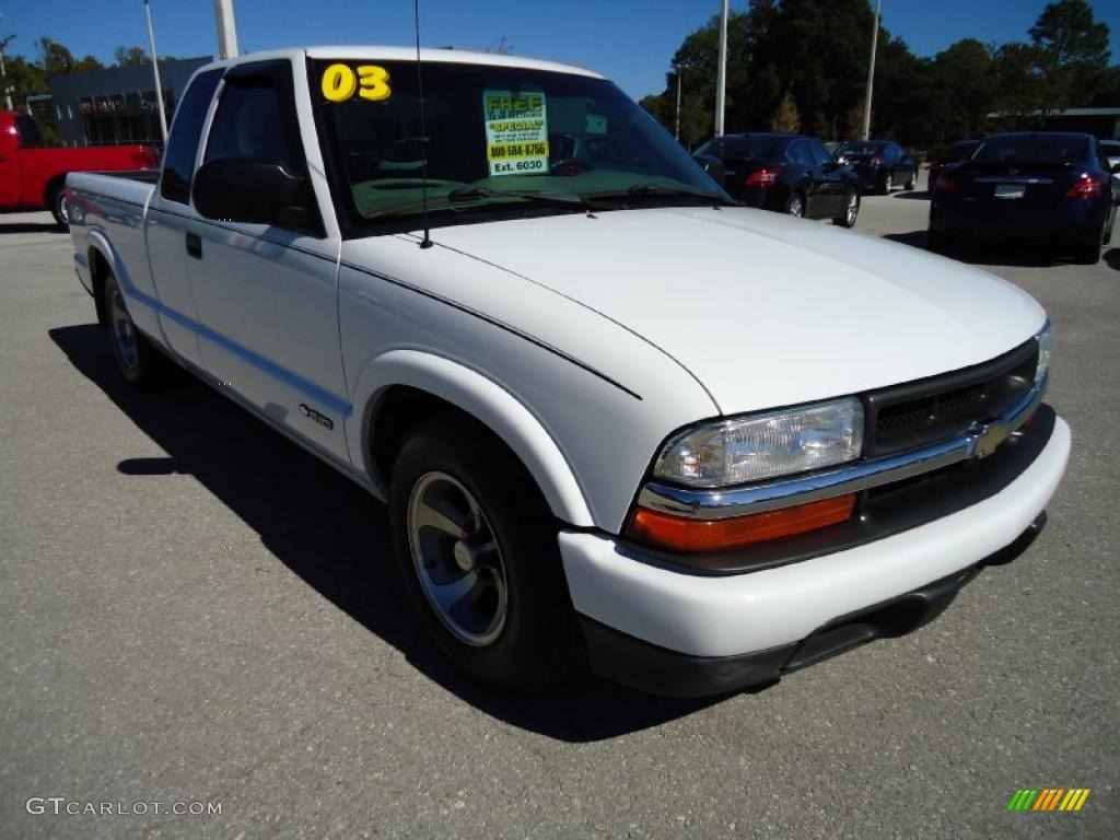 Summit White 2003 Chevrolet S10 LS Extended Cab Exterior Photo #39551534