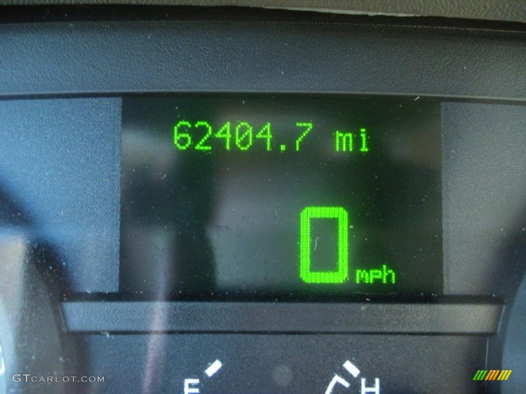 2006 Grand Marquis LS - Vibrant White / Medium Light Stone photo #20