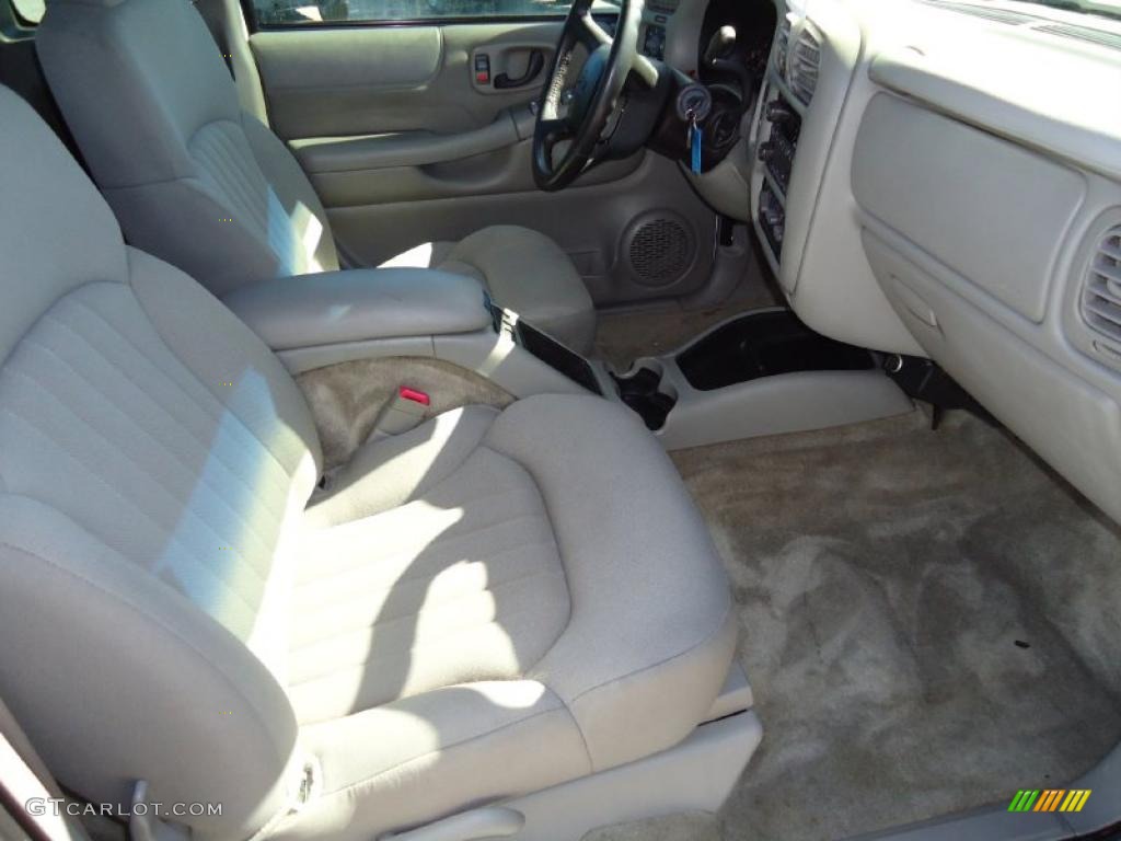 Medium Gray Interior 2003 Chevrolet S10 LS Extended Cab Photo #39551566
