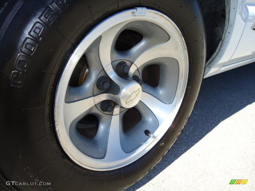 2003 Chevrolet S10 LS Extended Cab Wheel Photo #39551650