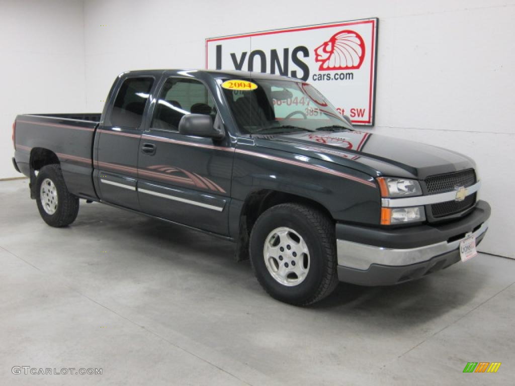 2004 Silverado 1500 LS Extended Cab - Dark Gray Metallic / Medium Gray photo #34